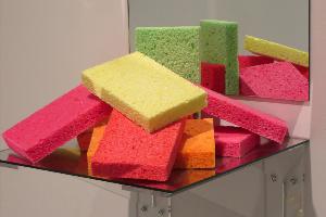 Jeff Koons - Sponge Shelf