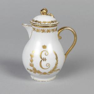 Imperial Porcelain Manufactory - Creamer and lid