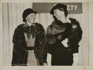 Leon Underwood - Amelia Earhart and Eleanor Roosevelt