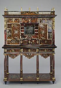 Pierre Gole - Cabinet on stand