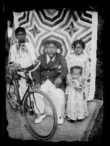 Wikioo.org - The Encyclopedia of Fine Arts - Artist, Painter  George Crummer