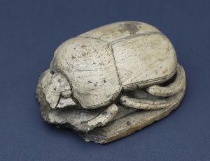 Danish Unknown Goldsmith - Commemorative scarab of the victory of Shabaka