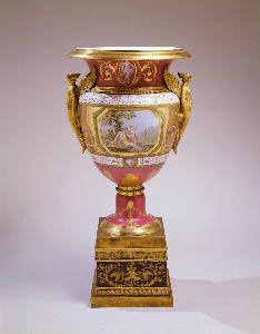 Manufacture Royale De Porcelain De Sèvres - Monumental urn with ormolu mounts