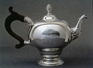 Elias Pelletreau - Teapot