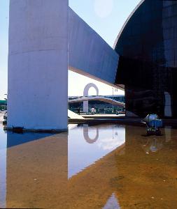Oscar Ribeiro De Almeida De Niemeyer Soares