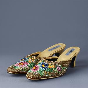 J Manik (M) Sdn Bhd: Beaded Shoe Manufacturer
