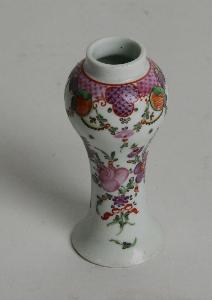 Wikioo.org - The Encyclopedia of Fine Arts - Artist, Painter  Lowestoft Porcelain Factory