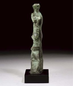 Henry Moore - Upright Motive D