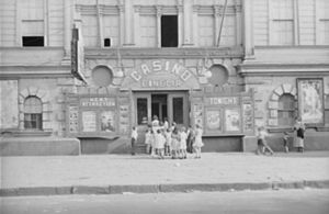 Children lined up at enterance to Casino Cinema
