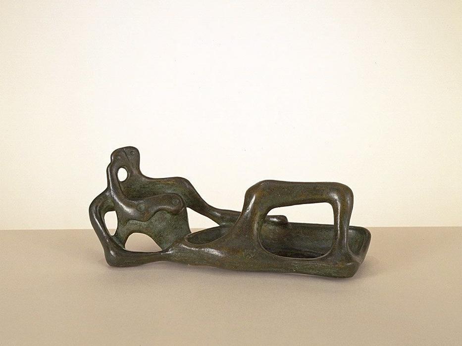 Wikioo.org - The Encyclopedia of Fine Arts - Painting, Artwork by Henry Moore - Reclining Figure, Maquette