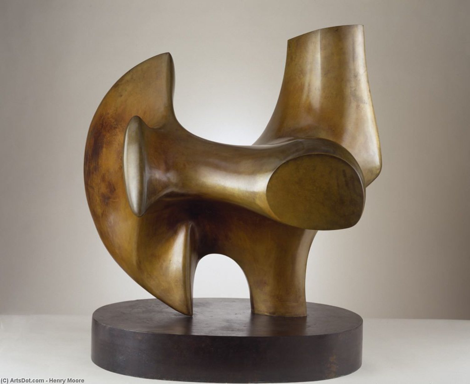 Wikioo.org - The Encyclopedia of Fine Arts - Painting, Artwork by Henry Moore - Three-Way Piece No. 2, Archer (Working Model)