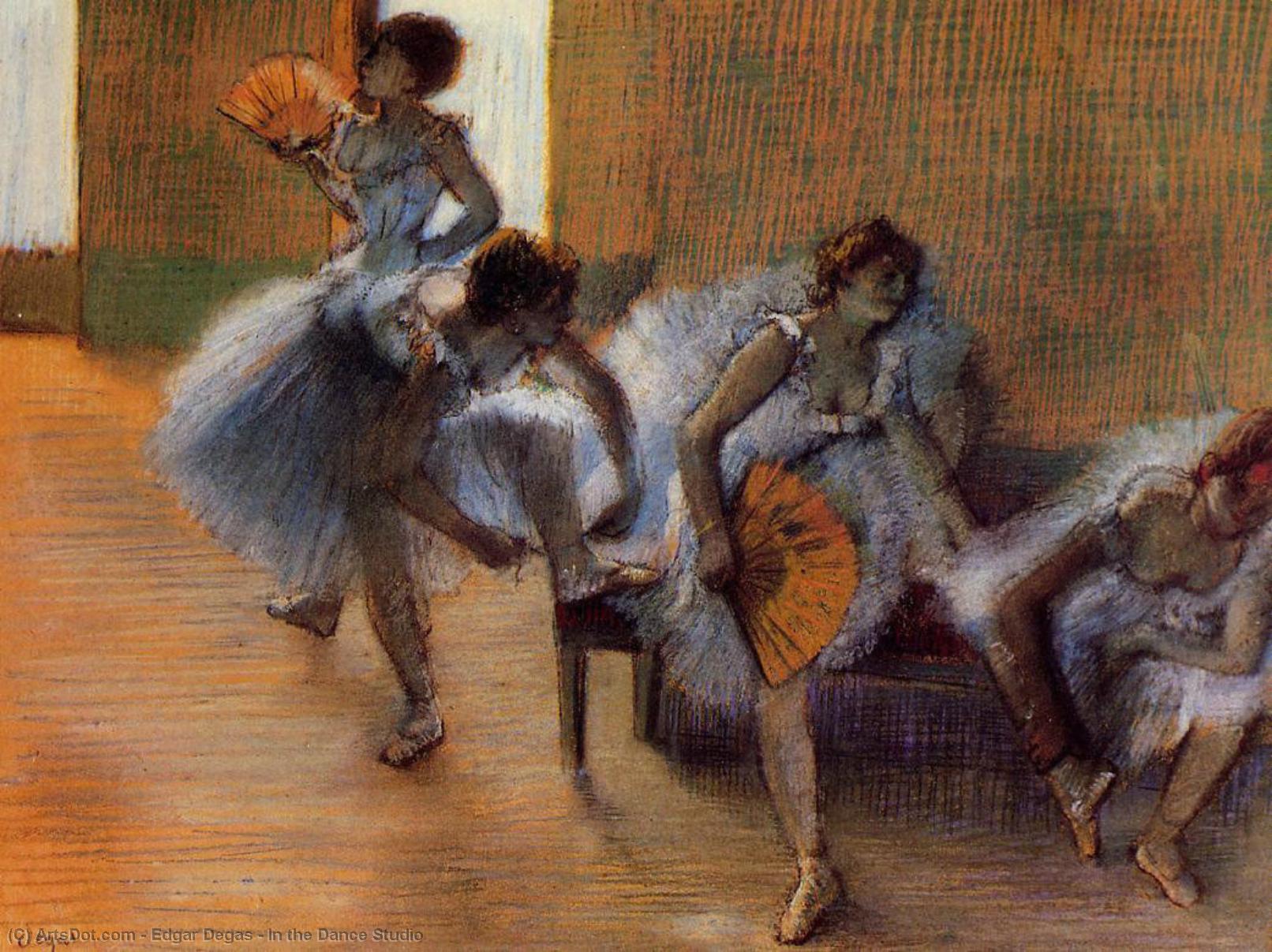 Wikioo.org - สารานุกรมวิจิตรศิลป์ - จิตรกรรม Edgar Degas - In the Dance Studio