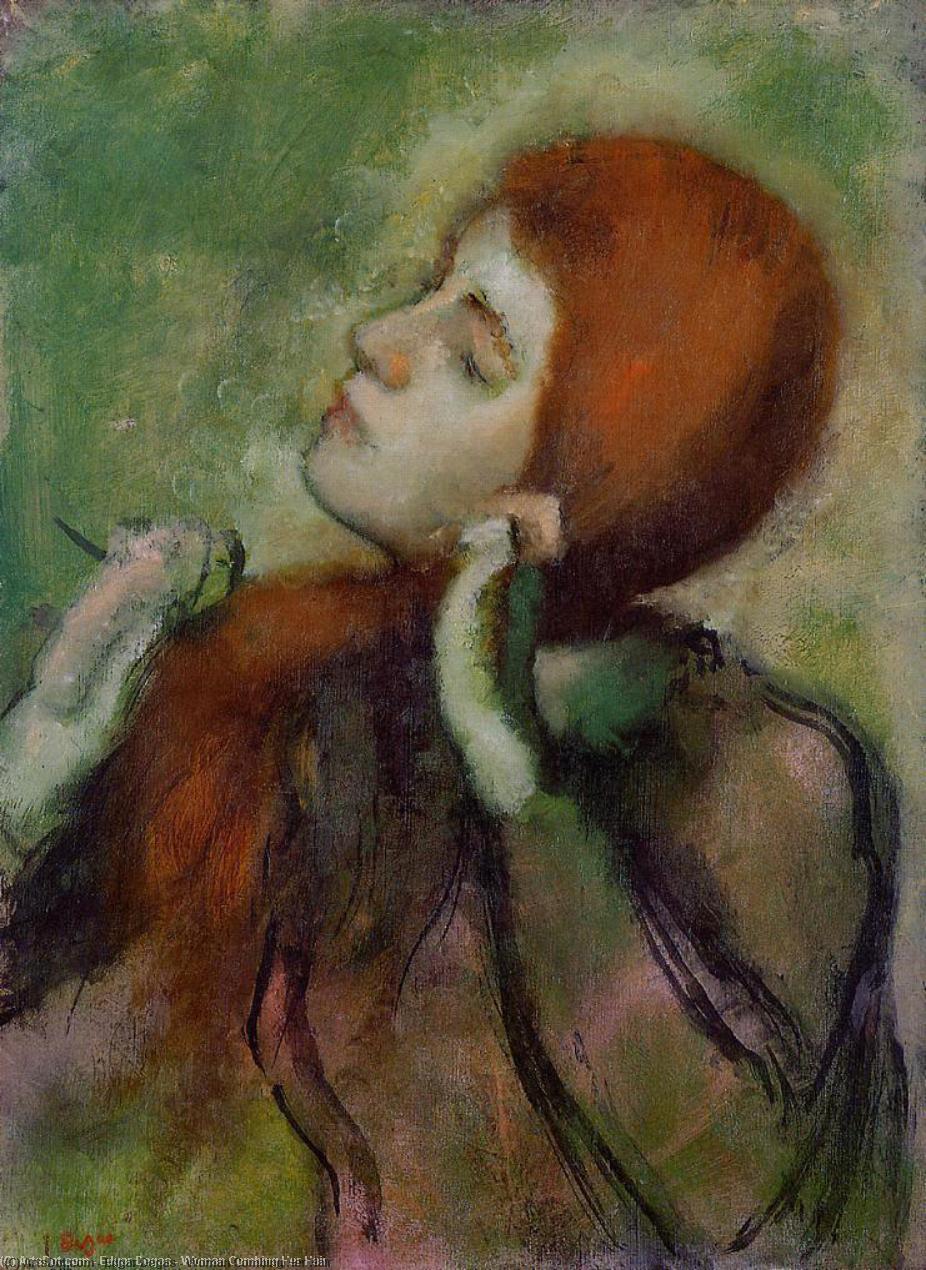 Wikioo.org - Bách khoa toàn thư về mỹ thuật - Vẽ tranh, Tác phẩm nghệ thuật Edgar Degas - Woman Combing Her Hair