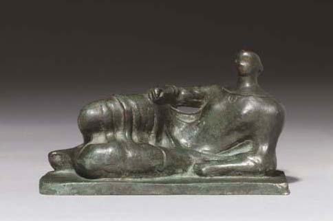Wikioo.org - The Encyclopedia of Fine Arts - Painting, Artwork by Henry Moore - Reclining figure; Maquette for Memorial figure