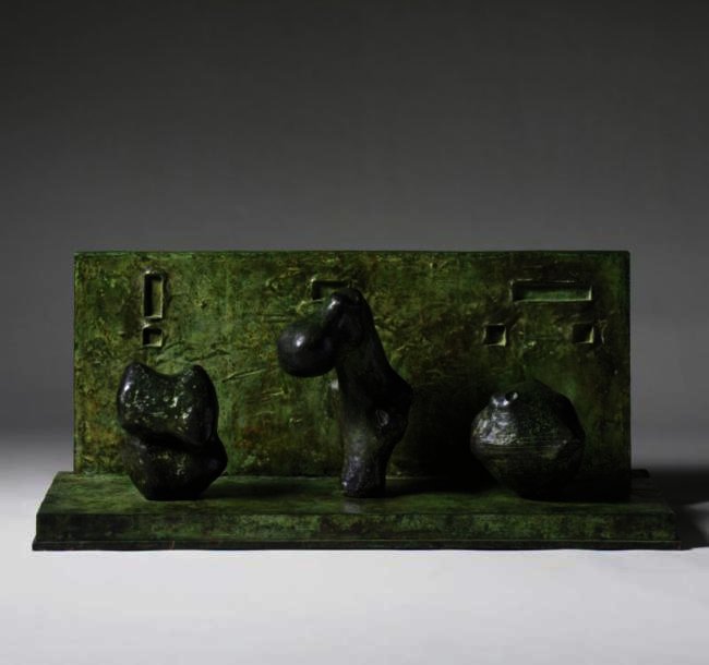 Wikioo.org - The Encyclopedia of Fine Arts - Painting, Artwork by Henry Moore - Three Motives Against A Wall, No. 2