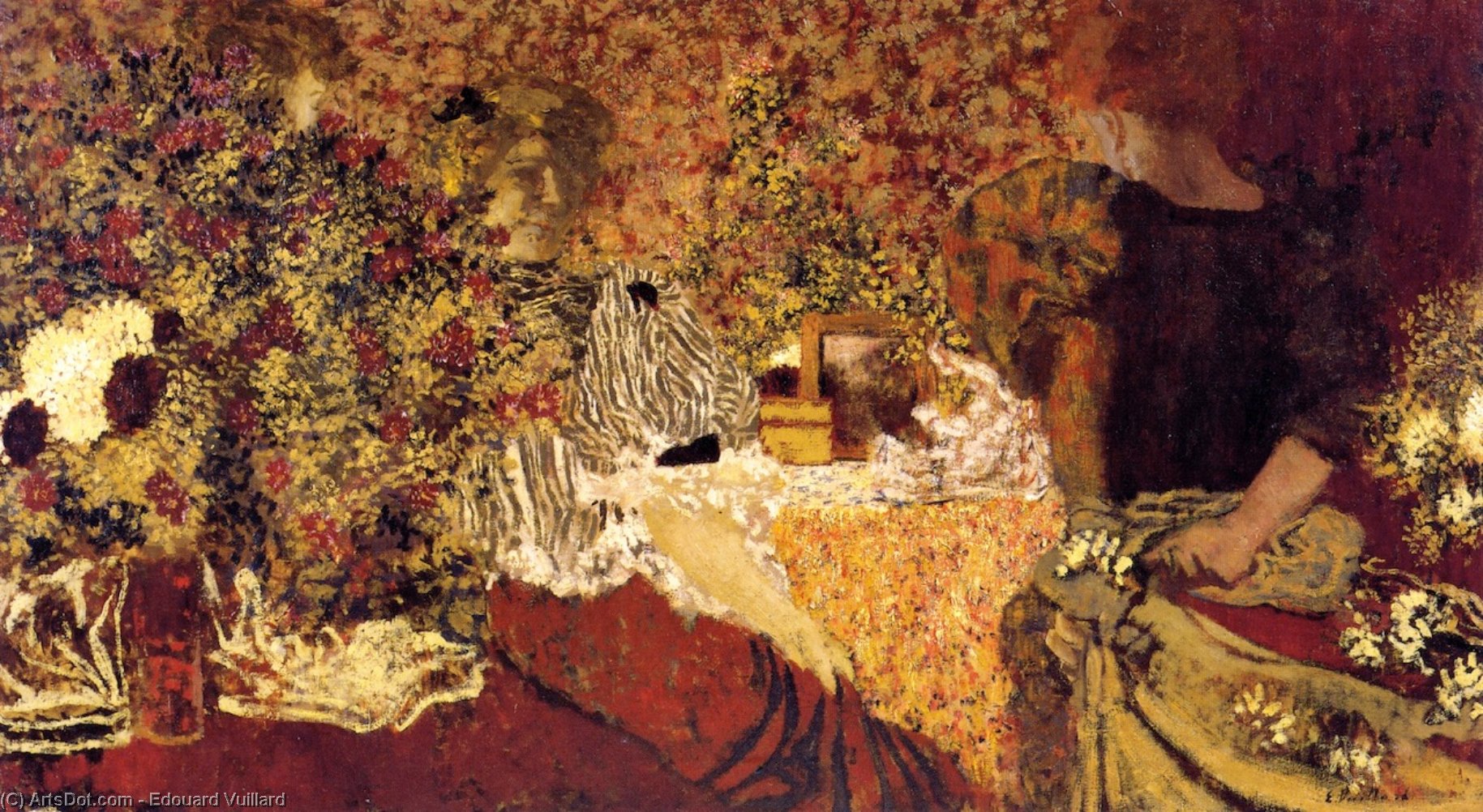 Wikioo.org - The Encyclopedia of Fine Arts - Painting, Artwork by Jean Edouard Vuillard - The Dressing Table