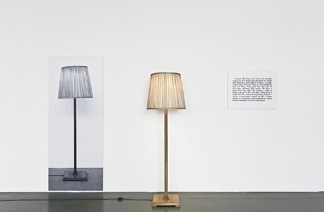 WikiOO.org - Енциклопедия за изящни изкуства - Живопис, Произведения на изкуството Joseph Kosuth - One and Three Lamps
