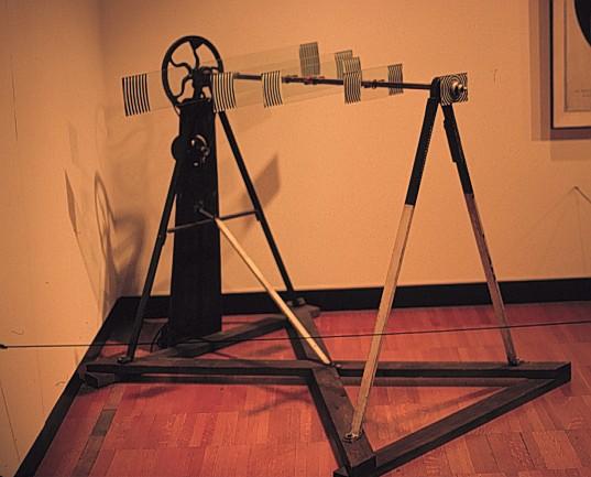 Wikioo.org – La Enciclopedia de las Bellas Artes - Pintura, Obras de arte de Marcel Duchamp - Giratorio demisphere