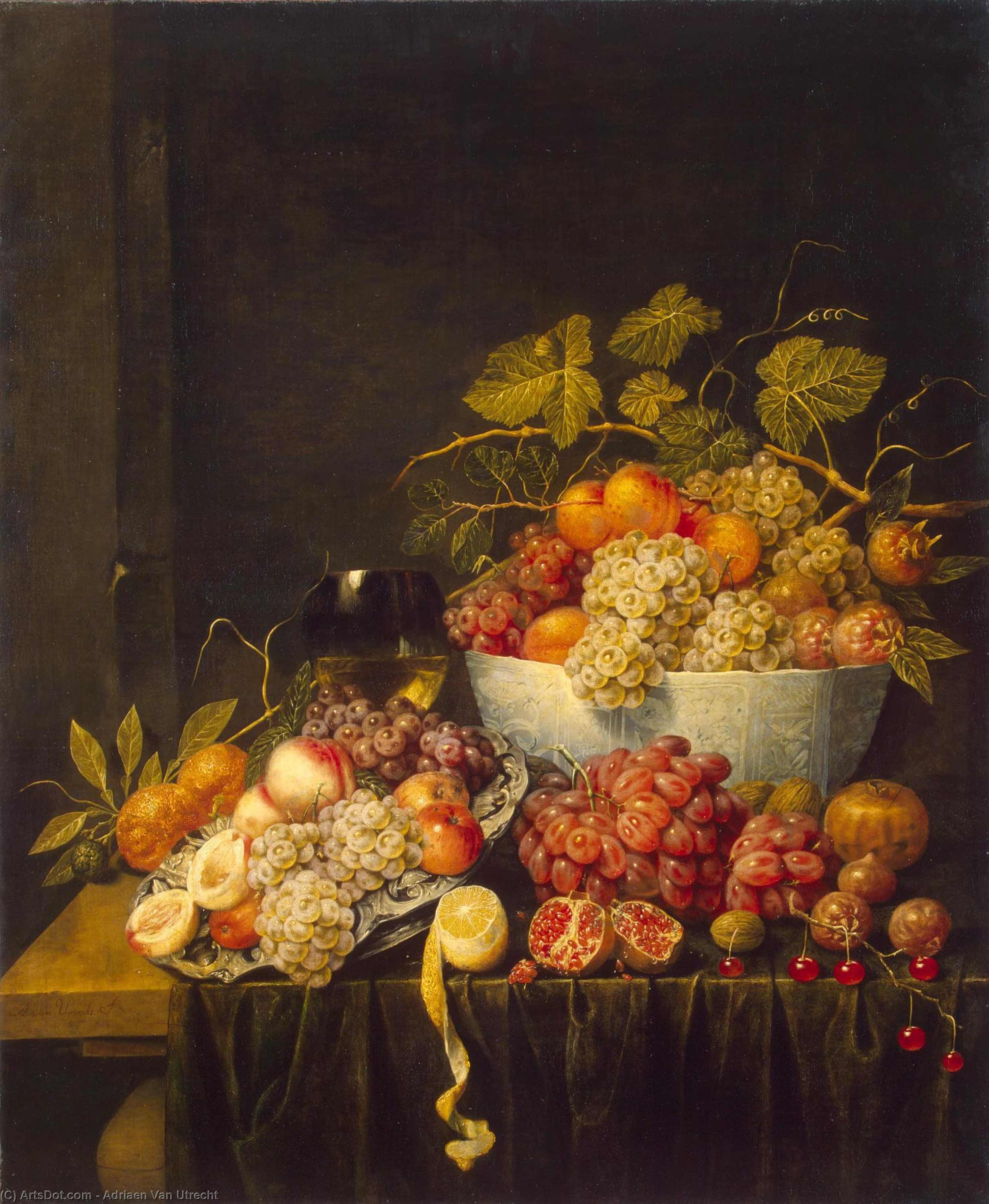 Wikioo.org - The Encyclopedia of Fine Arts - Painting, Artwork by Adriaen Van Utrecht - Still-Life with Grapes