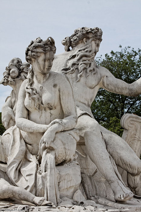 Wikoo.org - موسوعة الفنون الجميلة - اللوحة، العمل الفني Corneille Van Clève - La Statue De La Loire Et Du Loiret Dans Le Jardin Des Tuileries A Paris