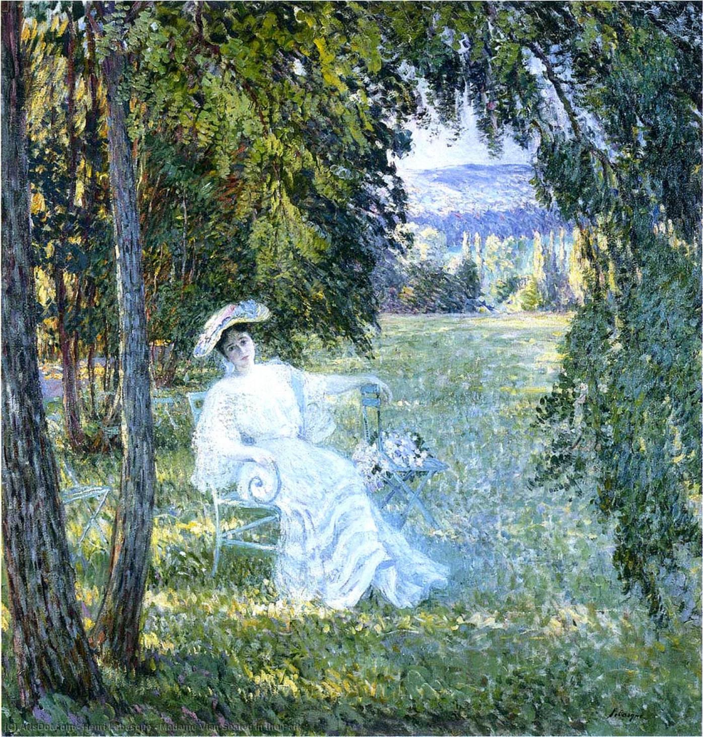 Wikioo.org - The Encyclopedia of Fine Arts - Painting, Artwork by Henri Lebasque - Madame Vian Seated in the Park