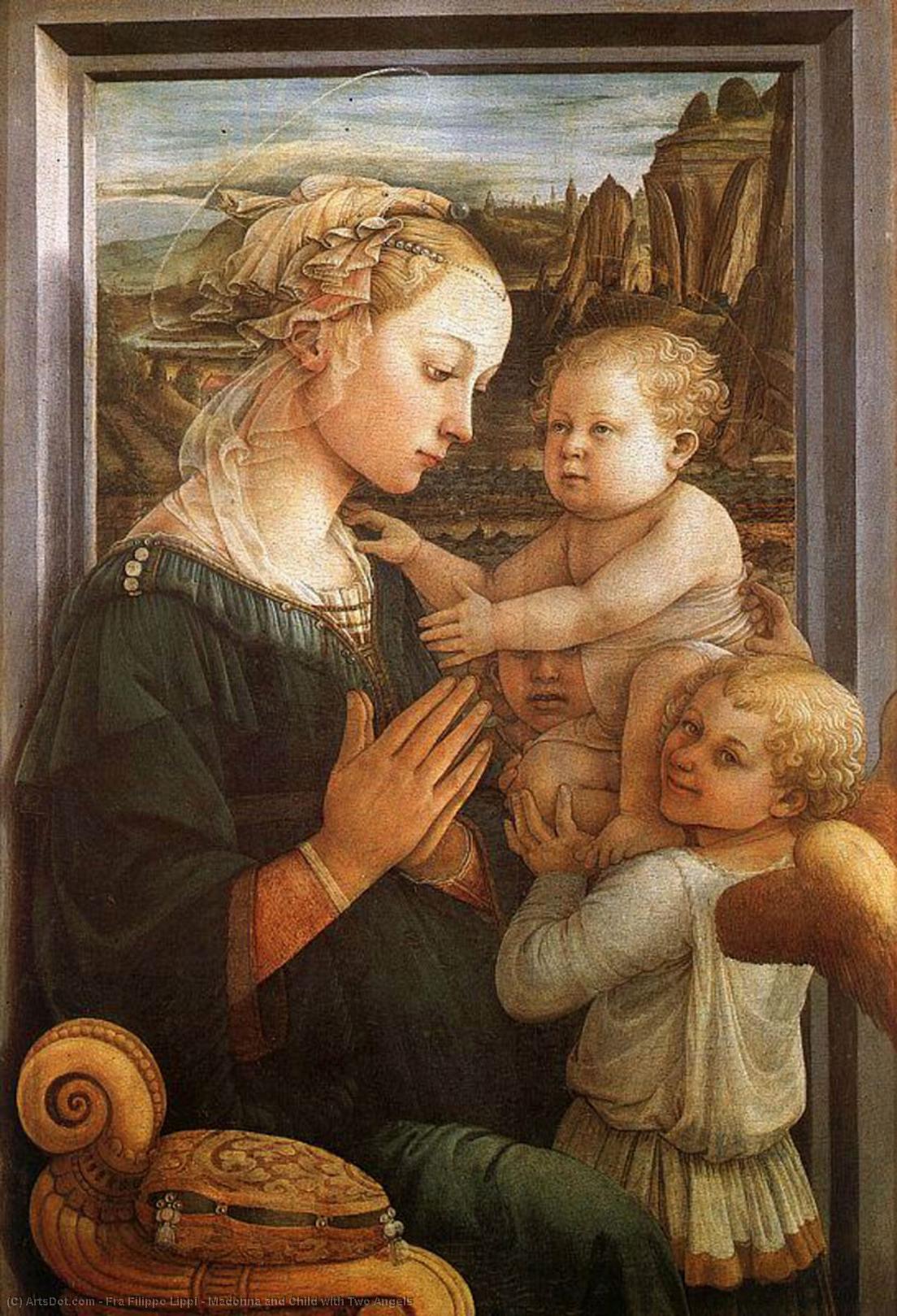 Wikioo.org - The Encyclopedia of Fine Arts - Painting, Artwork by Fra Filippo Lippi - Madonna and Child with Two Angels