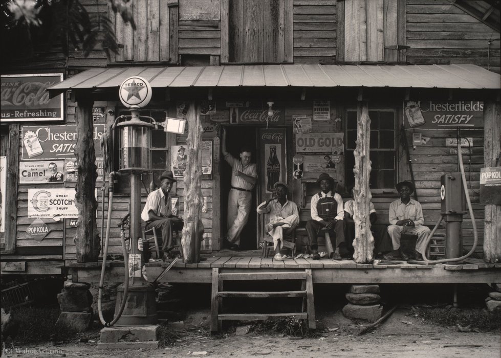 Wikioo.org - The Encyclopedia of Fine Arts - Painting, Artwork by Dorothea Lange - Crossroads store, alabama