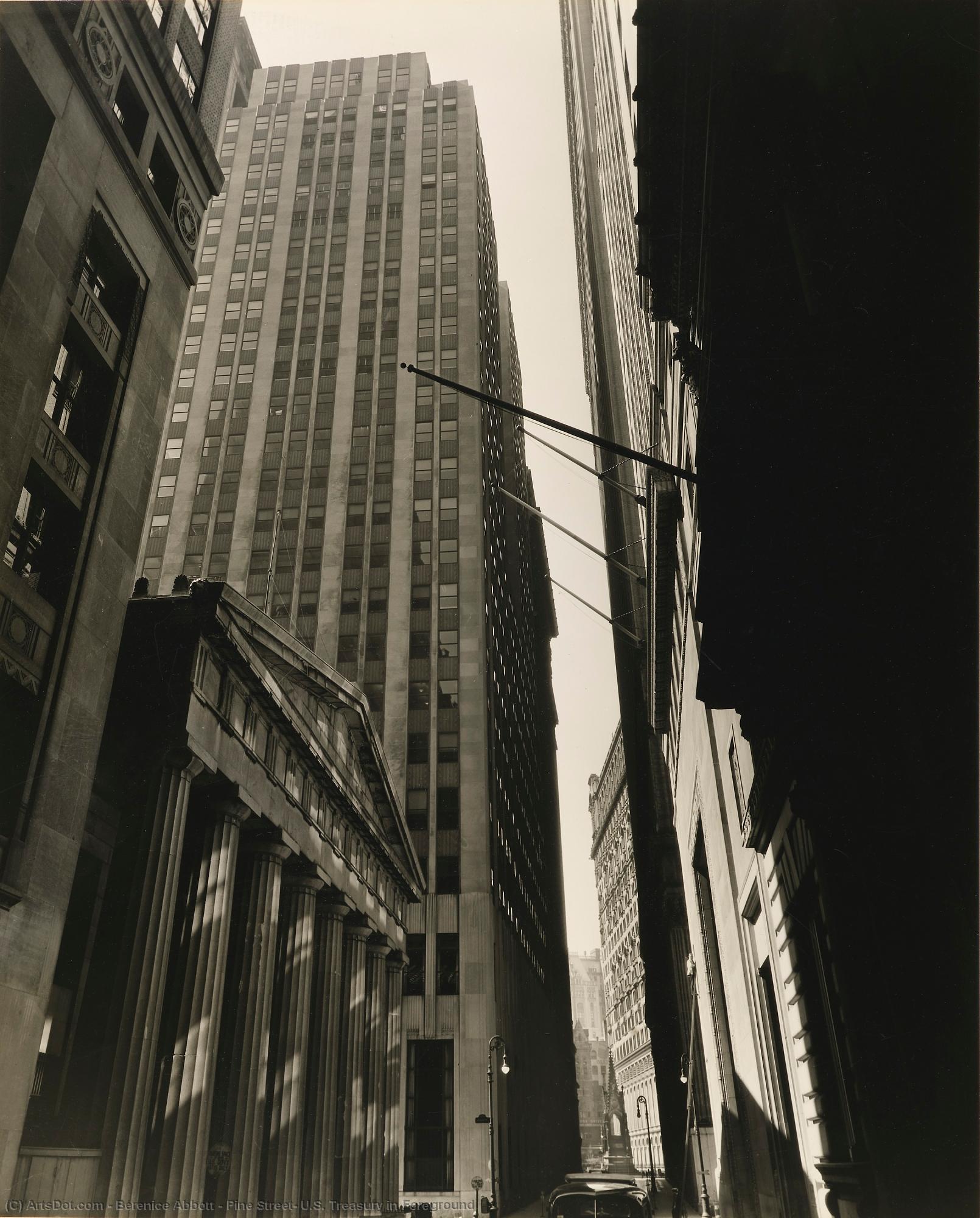 Wikioo.org - The Encyclopedia of Fine Arts - Painting, Artwork by Berenice Abbott - Pine Street, U.S. Treasury in Foreground