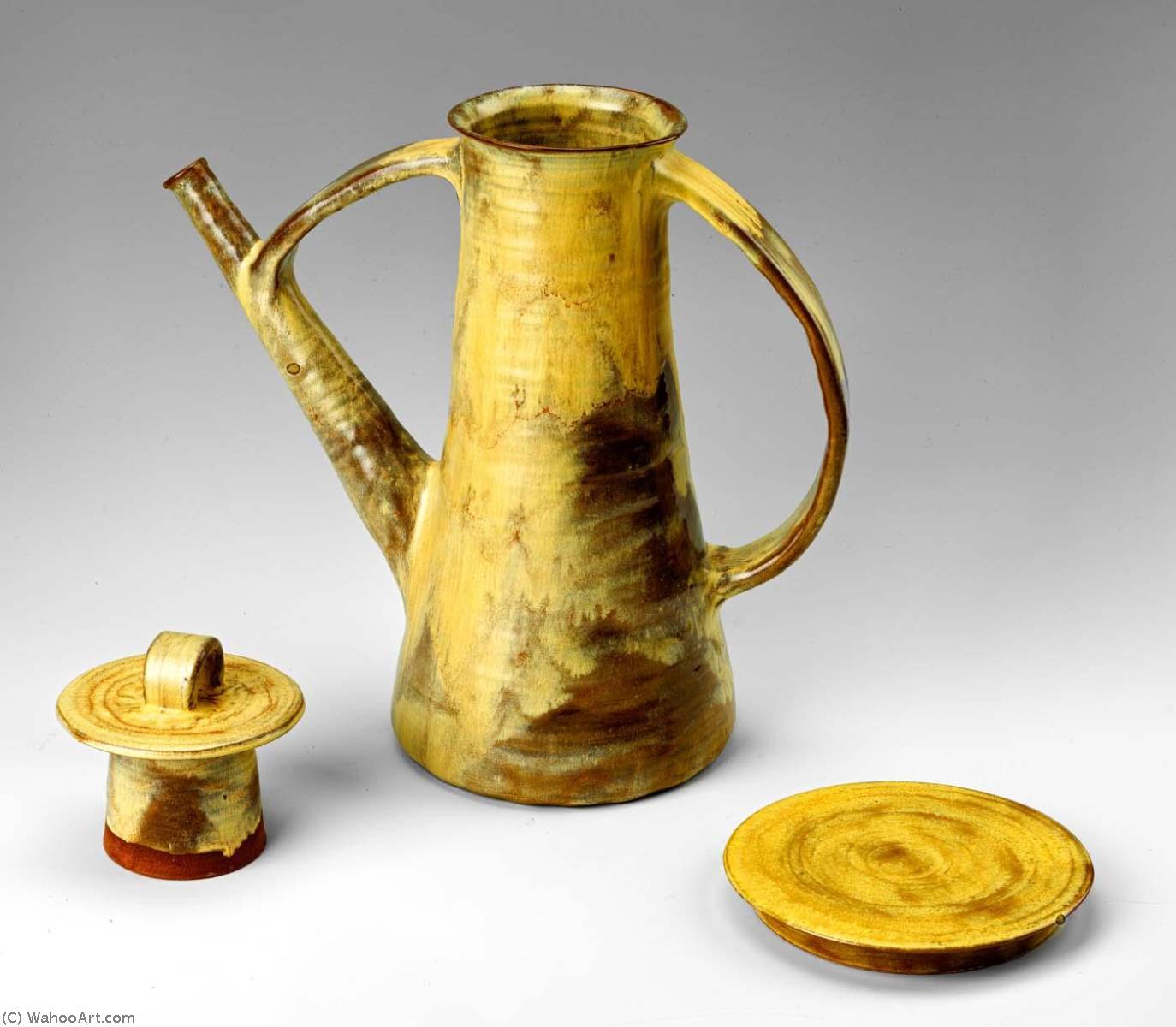 Wikioo.org - Bách khoa toàn thư về mỹ thuật - Vẽ tranh, Tác phẩm nghệ thuật Beatrice Wood - Coffee Pot with Lid and Trivet from the Yellow Luncheon Service for Six