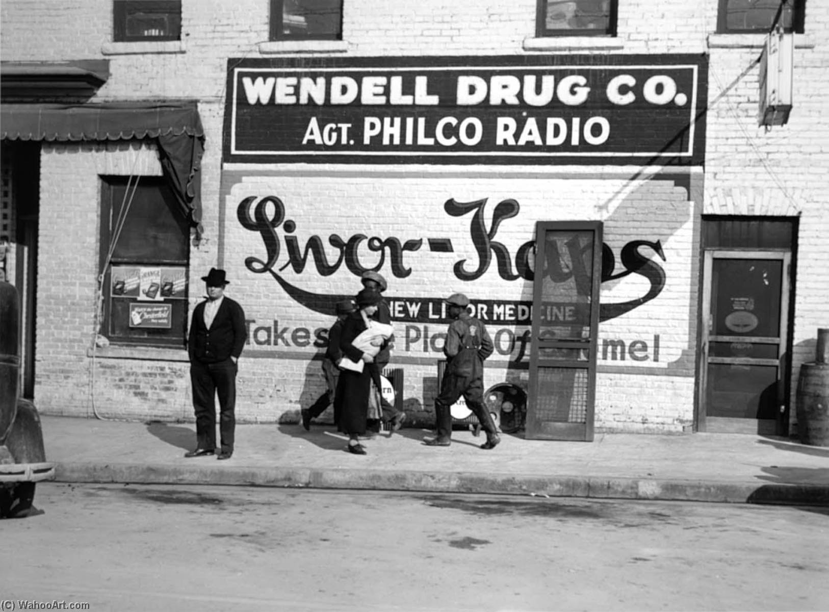 Wikioo.org - The Encyclopedia of Fine Arts - Painting, Artwork by Marion Post Wolcott - Advertisement on the side of a drugstore, Wendell, North Carolina