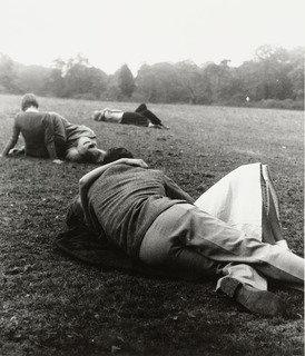Wikioo.org - The Encyclopedia of Fine Arts - Painting, Artwork by Bill Brandt - Evening in Kenwood