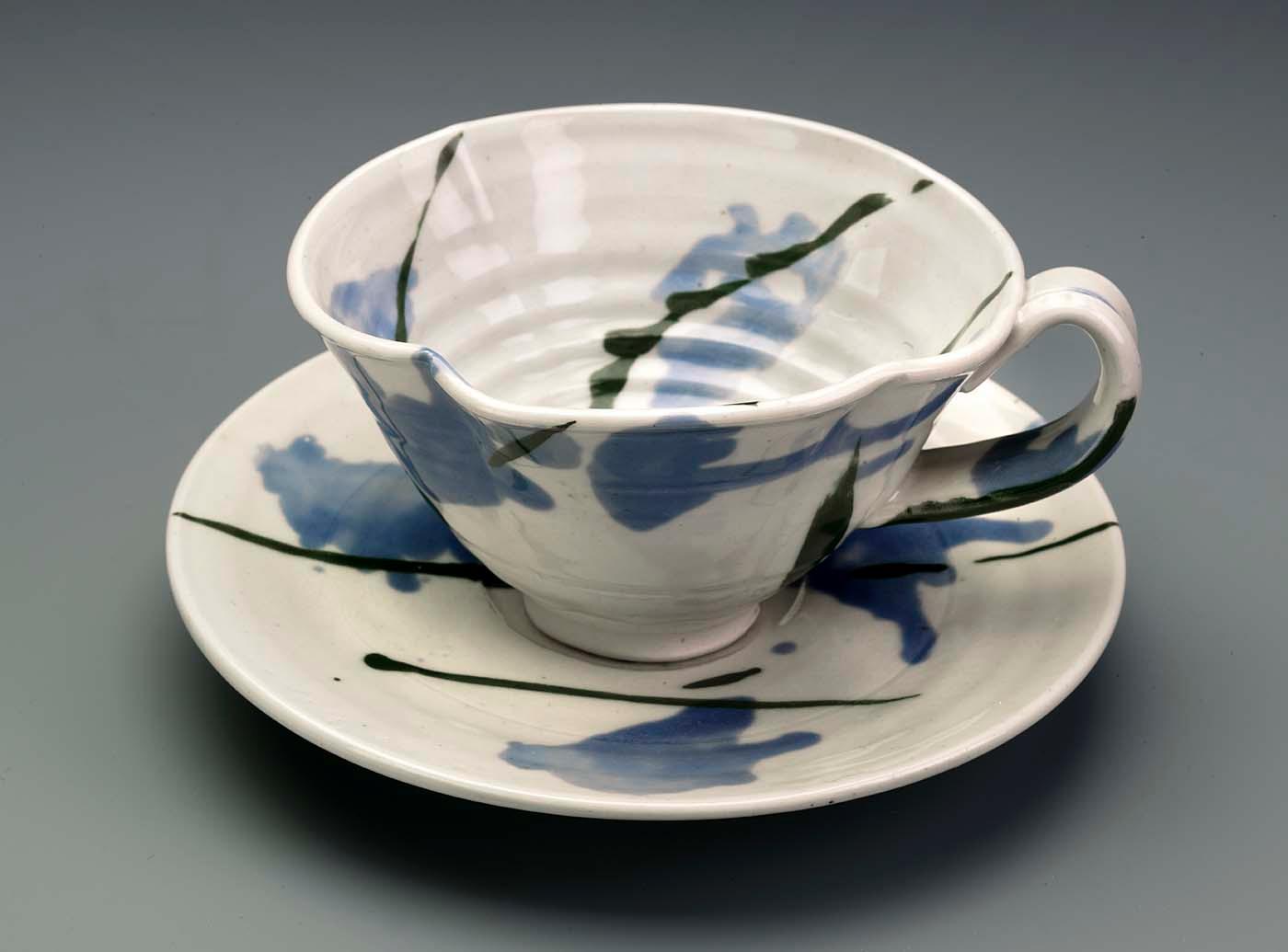 Wikioo.org – L'Enciclopedia delle Belle Arti - Pittura, Opere di Betty Woodman - Tazza di tè e le  piattino