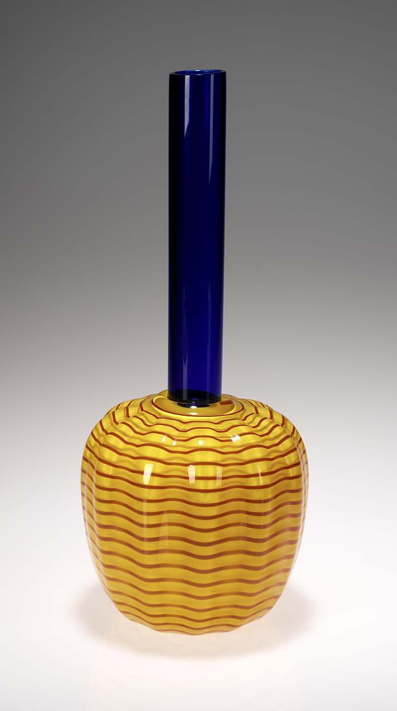 Wikioo.org - The Encyclopedia of Fine Arts - Painting, Artwork by James Holmes - Bud Vase