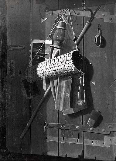 Wikioo.org - Encyklopedia Sztuk Pięknych - Malarstwo, Grafika John Frederick Peto - Fishhouse Door with Eel Basket, (painting)