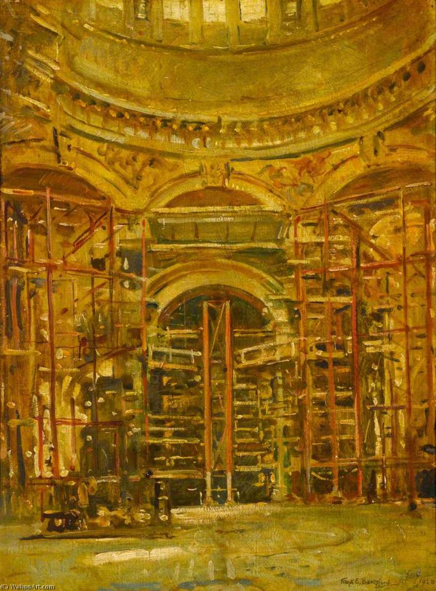 Wikioo.org - Die Enzyklopädie bildender Kunst - Malerei, Kunstwerk von Frank Ernest Beresford - Baugerüst Während der Behebt st Paul's Kathedrale , 1928