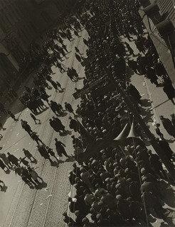 Wikioo.org - The Encyclopedia of Fine Arts - Painting, Artwork by Alexander Rodchenko - Demonstration