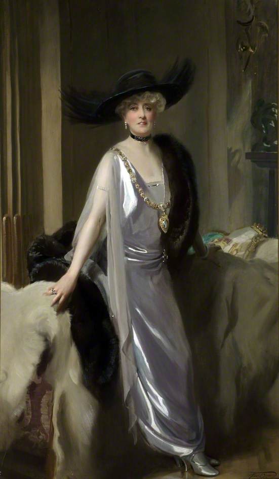 Wikioo.org - The Encyclopedia of Fine Arts - Painting, Artwork by Frank O Salisbury - Mrs Wilson (d.1950), Mayoress of Liverpool