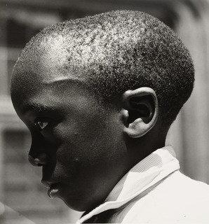 Wikioo.org - The Encyclopedia of Fine Arts - Painting, Artwork by Aaron Siskind - Boy's Head