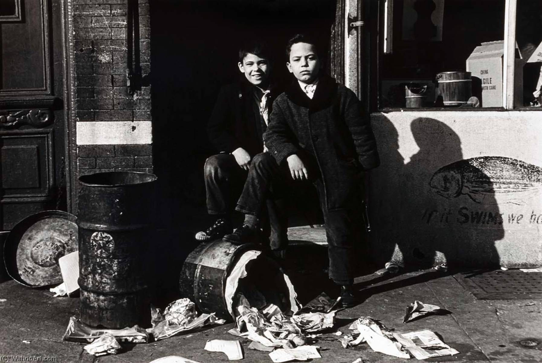 WikiOO.org - אנציקלופדיה לאמנויות יפות - ציור, יצירות אמנות Frank Espada - Untitled (Two boys, East New York)
