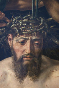 gesù cristo `crowned` con spine