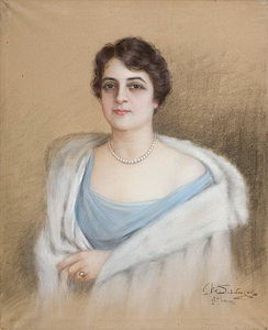 Frau mit Perlen