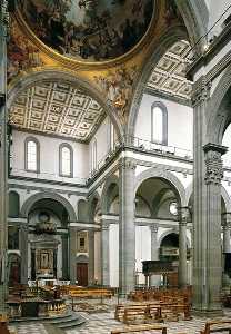 View of the central nave