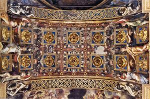 Décoration de la sous-arc au-dessus du maître-autel