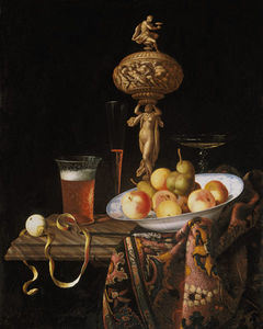  水果  碗 , 啤酒 Wine-glass 以及 作为 Elfenbeinstatuette 作为 Gefäss