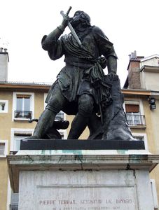 Statue Du Chevalier Bayard
