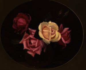 las rosas en un florero