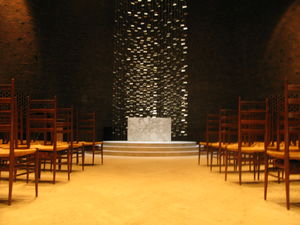 Mit chapel (2)