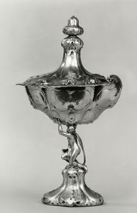 Standing Cup with Cover