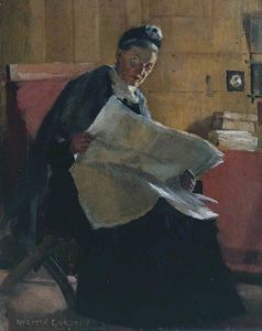 Una mujer que lee un periódico