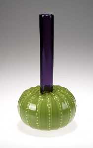 Germoglio vaso  con  lungo  cilindrico  collo